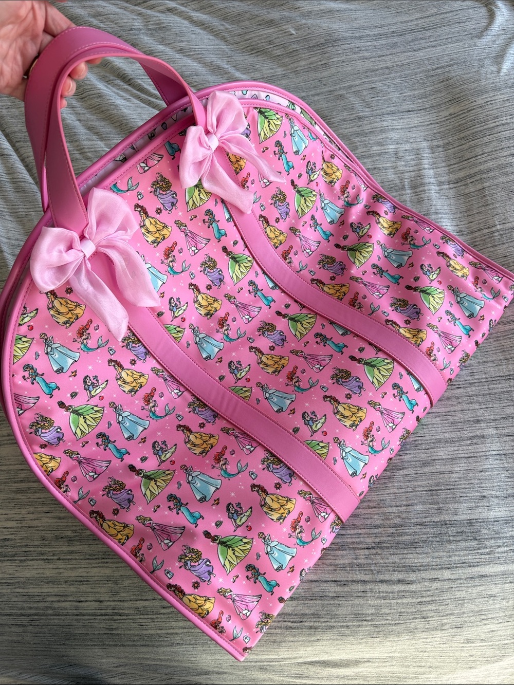 Stoney Clover Lane & Disney Collab - Pink Princess garment bag NWOT - Picture 8 of 10